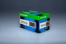 Load image into Gallery viewer, Fuji_velvia_50_120
